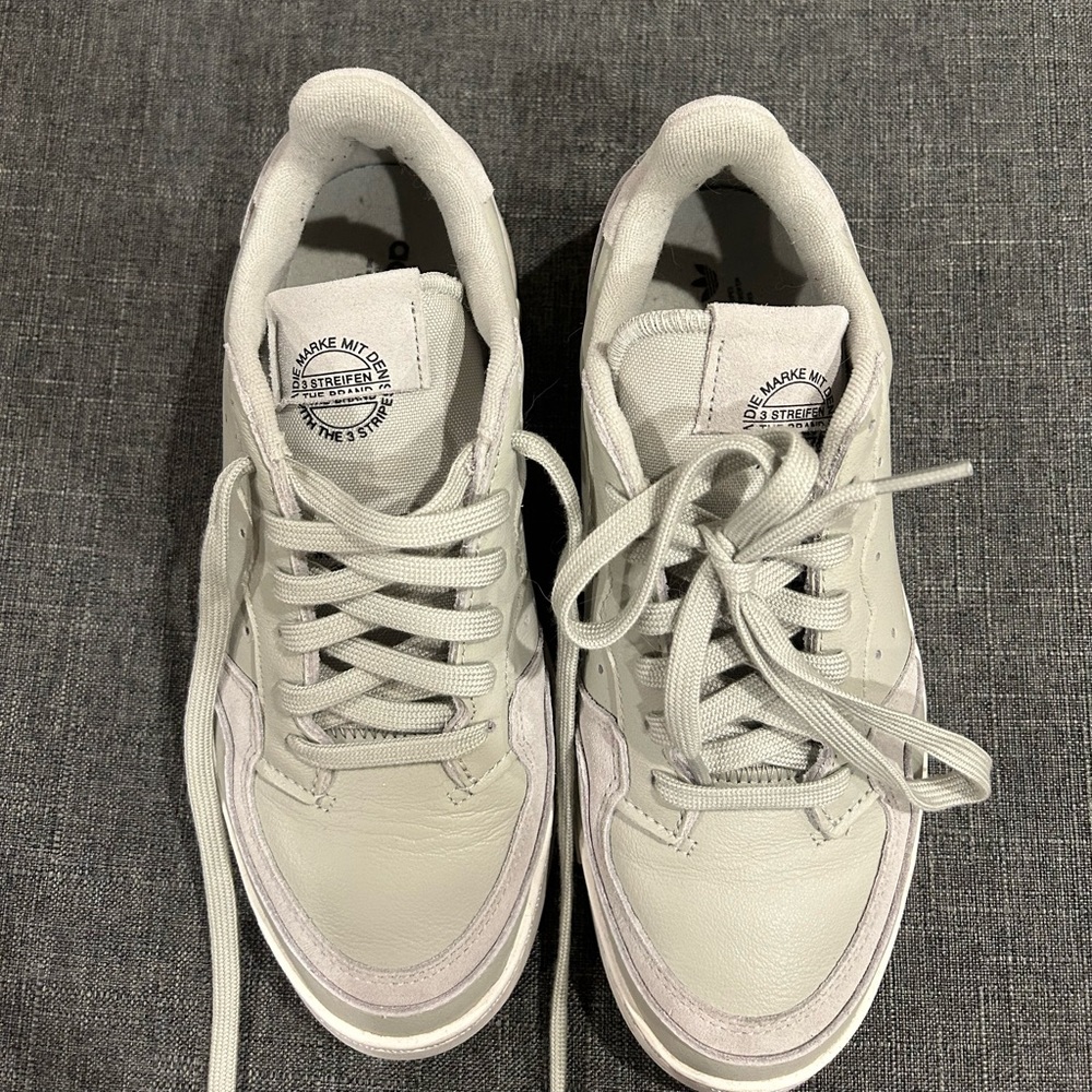 Adidas mint sneakers
